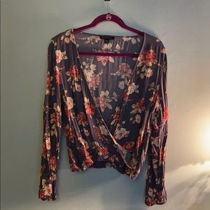 American Eagle Floral blouse
